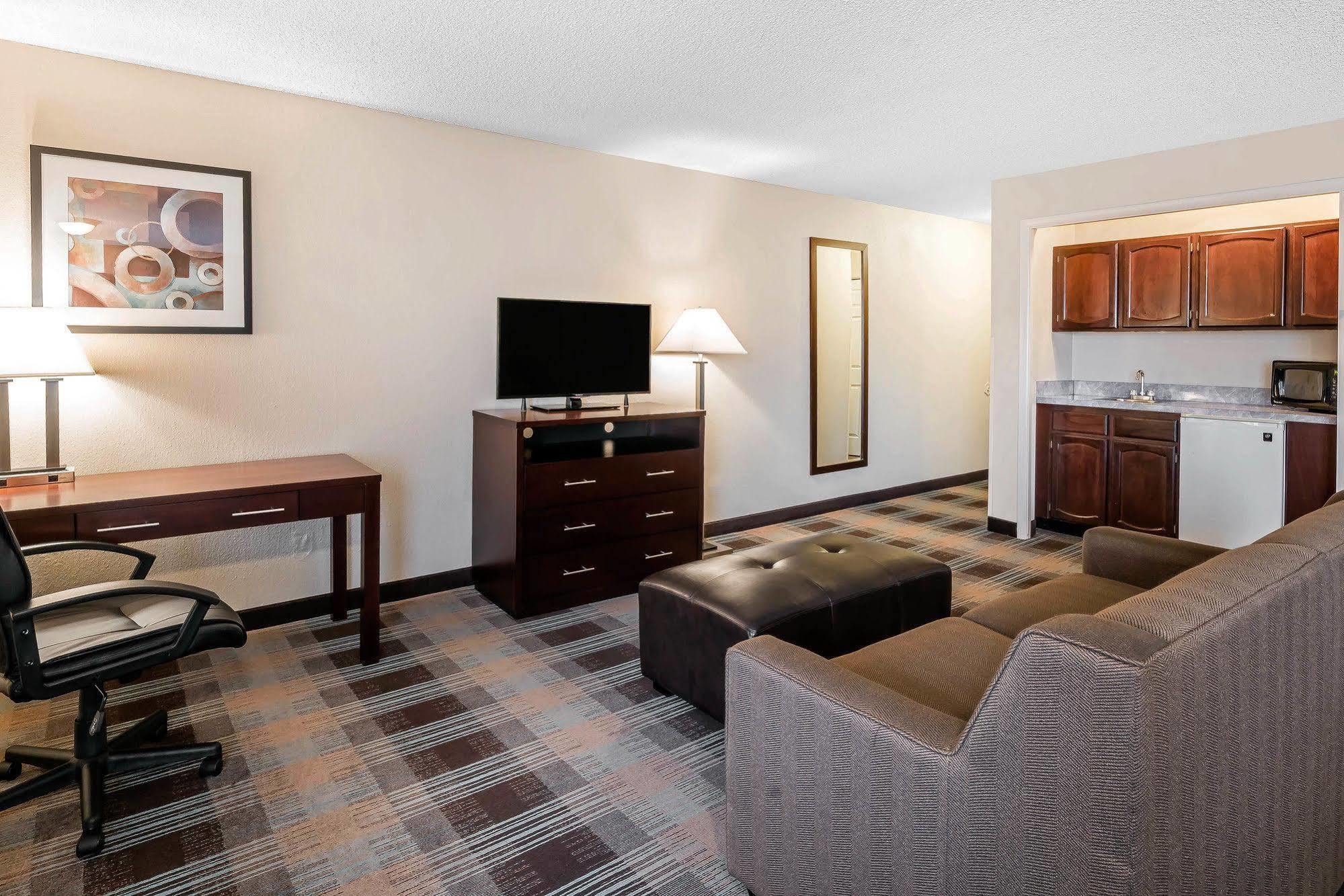Clarion Inn Near Jblm Tacoma Luaran gambar