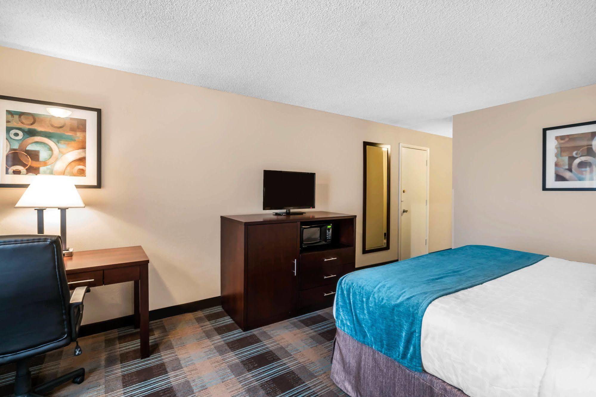Clarion Inn Near Jblm Tacoma Luaran gambar